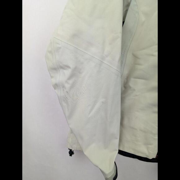 [SOLD] ARC'TERYX 2010 Womens US M SCARABEE Recco Ski Jacket Shell White Tea GTX - Picture 4 of 15